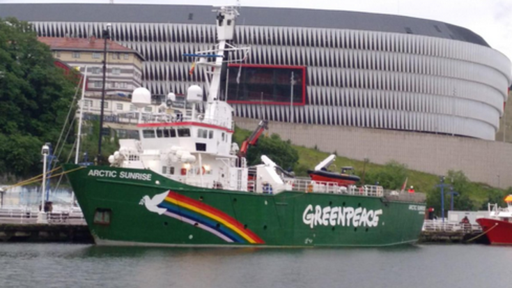Greenpeace-en Arctic Sunrisek ateak irekiko ditu asteburuan