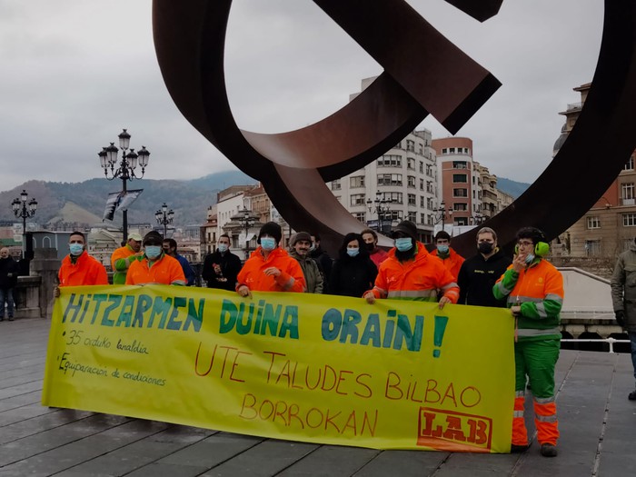 Taludes Bilbaoko lan gatazkan esku hartzeko eskatu diote udalari