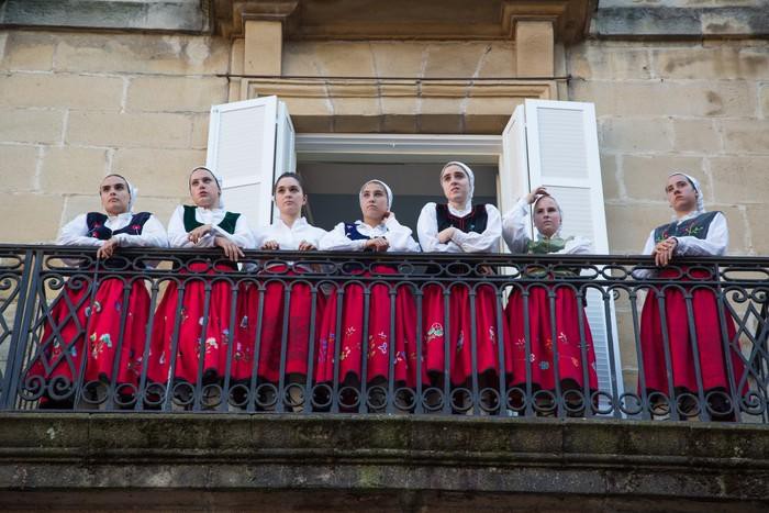 Dantza Plazetan ekimenaren programazio berezia