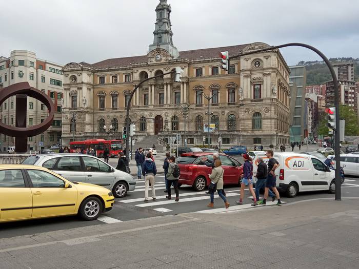 Lan-merkatura itzultzeko laguntza emango zaie 51 langabeturi