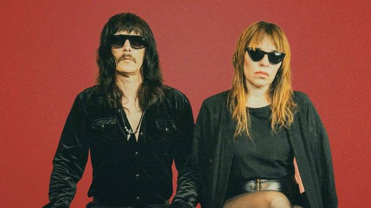 Capsula + Laguna Goons Kafe Antzokian