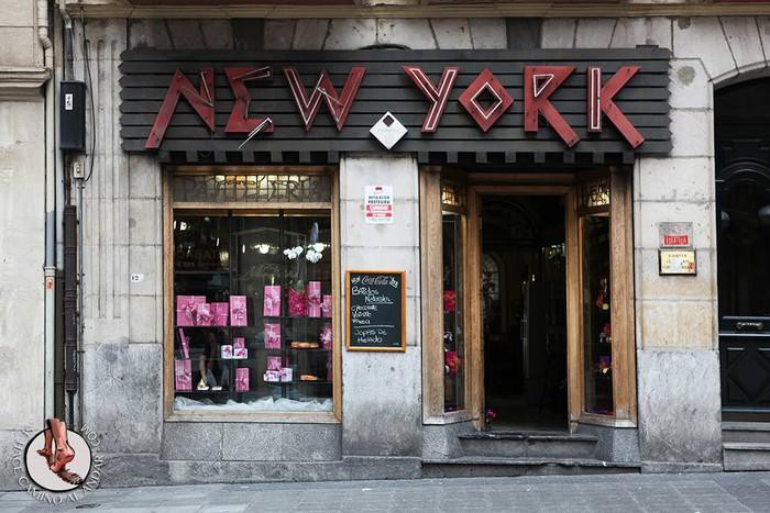 Langileak baldintza irregularrean izateagatik New York gozotegiko jabeak zigortu dituzte