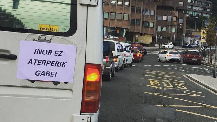 Auto karabana Deustuko Zubian. Argazkia: Alba Fatuarte