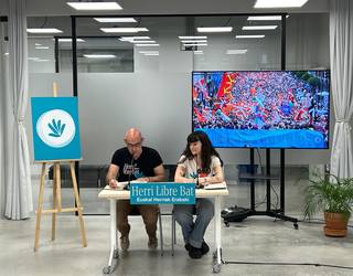 Euskal jendarteak burujabetza “nahi eta behar” duela nabarmendu du Gure Eskuk