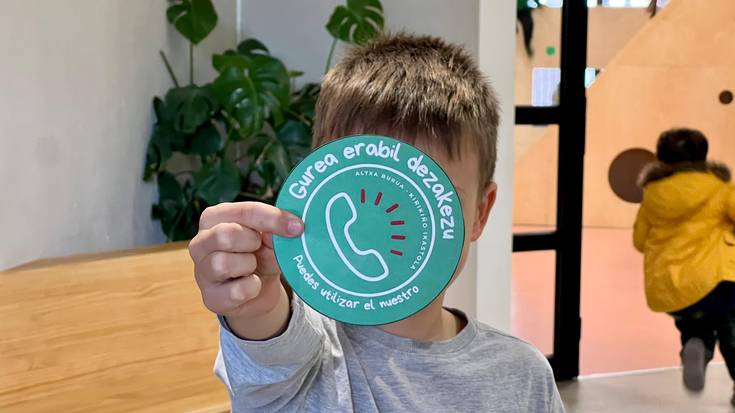 Kirikiño Ikastolak "Geurea erabil dezakezu" ekimena abiarazi du Txurdinagako 65 saltoki baino gehiagorekin elkarlanean