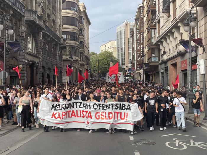 Doakoa, kalitatezkoa eta unibertsala izango den hezkuntza eskatu du IAk