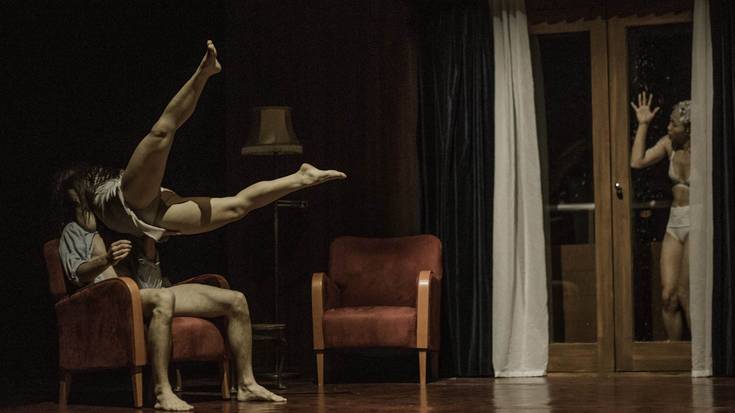 PEEPING TOM dantza ikuskizuna Arriaga Antzokian