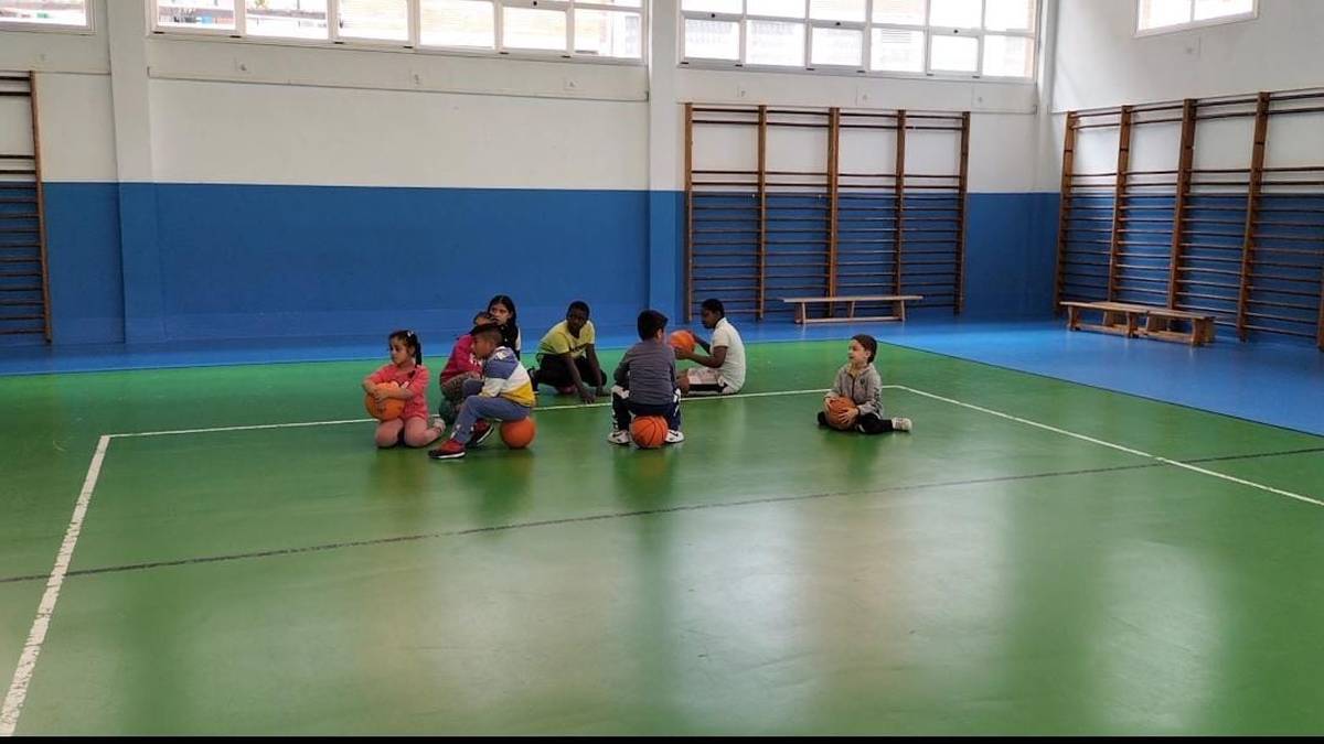 “Entrenatzen” egitasmoa aurrera doa eskoletako taldeen denboraldia amaitzen doan bitartean