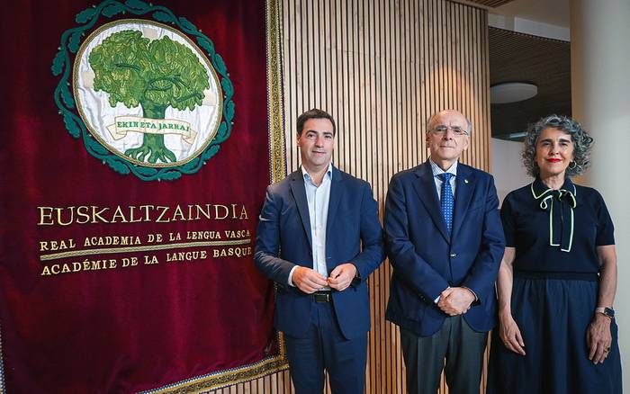 Euskararen Aholku Batzordea Euskaltzaindian estreinatu da