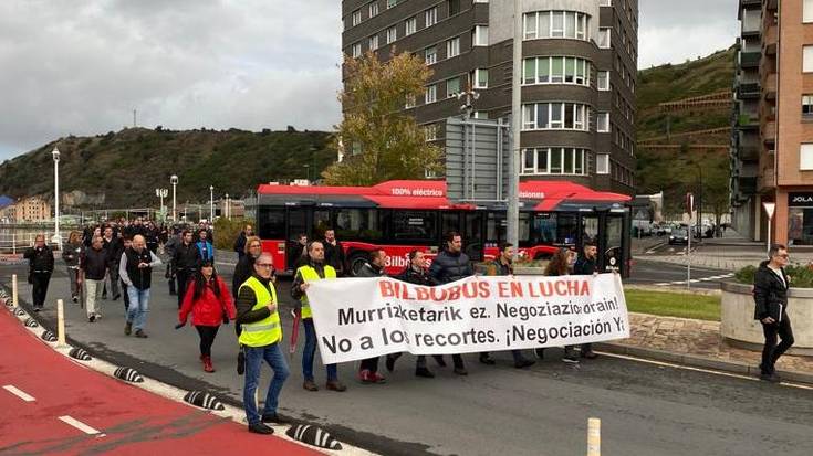 Bigarren greba jardunaldia egin dute gaur Bilbobuseko langileek