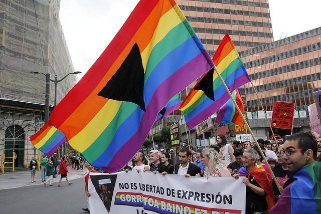 E28J Koordinakundeak "Pride marka den gay Harrotasun eredu jakin baten inposaketa" salatu du
