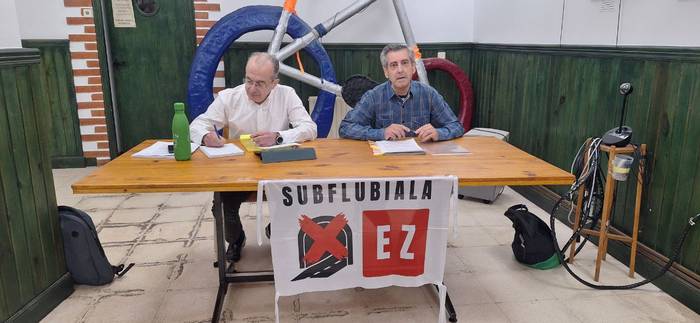 Auzo-elkarteek eta ekologistek Lamiakoko proiektuaren aurka egin dute