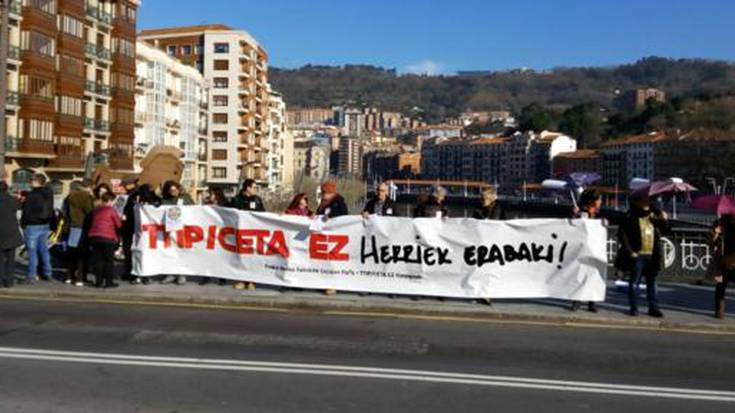 CETAren aurkako kontzentrazioa egingo dute Arriaga plazan