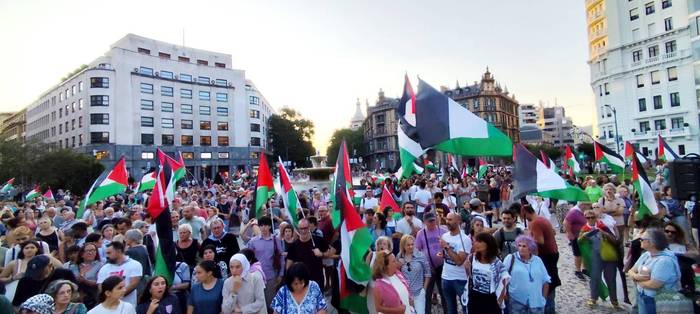 Ehunka herritar mobilizatu dira Ekintza Globalerako Egunean