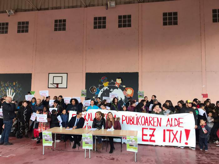 'Mina ez itxi!' lelopean manifestazioa egingo dute ostiralean Santutxun