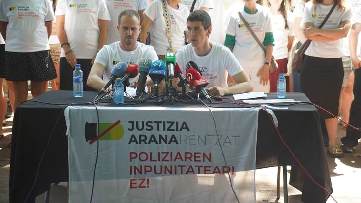 Justizia Aranarentzat plataforma aurkeztu dute poliziaren indarkeria salatu eta Ikerrentzako justizia exijitzeko