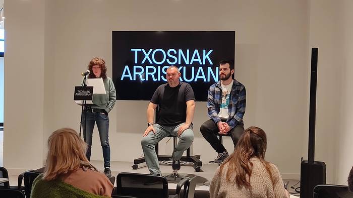 Bilbo, Gasteiz eta Donostiako herri-jaien ordezkariek txosnak arriskuan direla ohartarazi dute