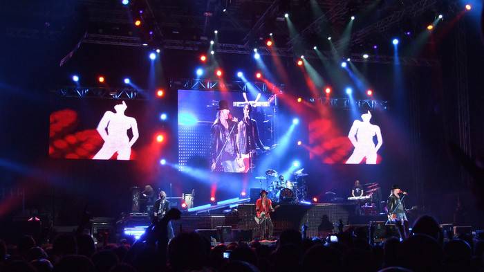 Guns N'Roses, "kontzertu itzela publikoarenganako inplikazio handirik gabe"