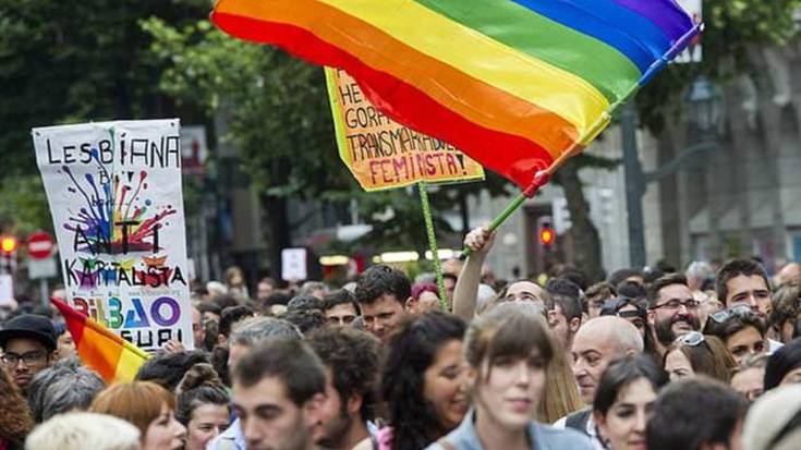 Bizkaiko LGBTI+ mugimenduak Bilbao Bizkaia Pride ekimena gaitzetsi du, interes ekonomikoak besterik ez dituelako