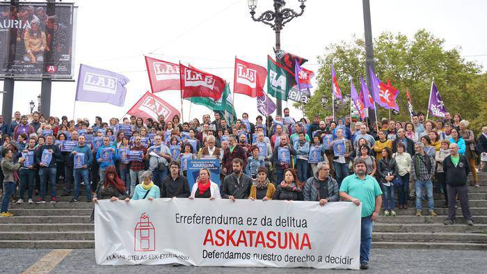 Kataluniako epaiaren aurka euskal gehiengo sindikalak mobilizazio deialdia zabaldu du urriaren 18an