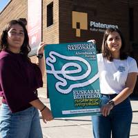 Euskararen Errepublikaren aldeko manifestazioa deitu du Euskal Herrian Euskaraz mugimenduak