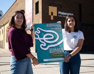 Euskararen Errepublikaren aldeko manifestazioa deitu du Euskal Herrian Euskaraz mugimenduak