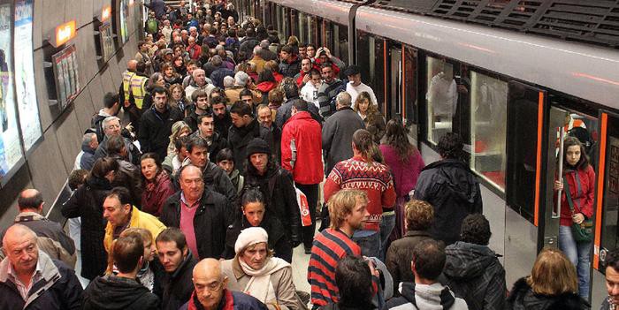 Bilbobus eta Metro Bilbao neguko ordutegira bueltatuko dira gaur