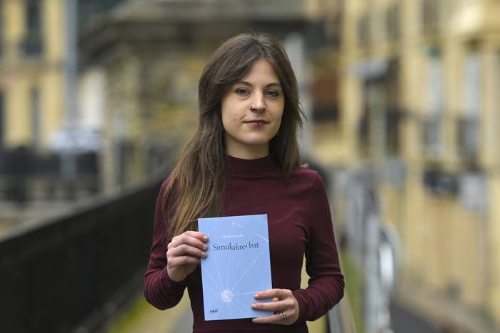 SIMULAKRO BAT poema liburuaren aurkezpena Zirika! Herri Gunean