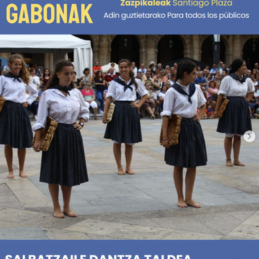 Dantza plazetan gabonetan: SALBATZAILE DANTZA TALDEA Santiago Plazan