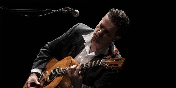 SANTIAGO AUSERÓN & LA ACADEMIA NOCTURNA kontzertua Arriaga Antzokian