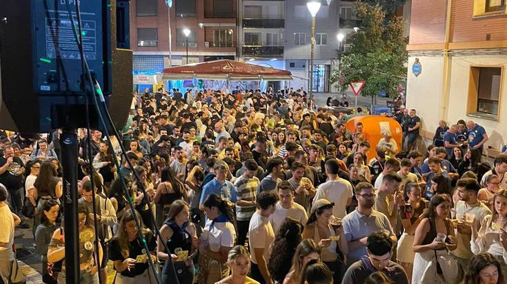 Zorionak, Zurbaran! 25 urte kolorez, irriz eta auzolanaz beteriko jaiak antolatzen!