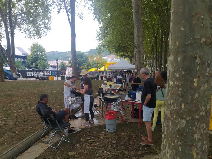 Patatak saltsa berdean gastronomia lehiaketa